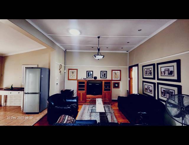 15 BEDROOM FREESTANDING FOR SALE IN SCOTTSVILLE